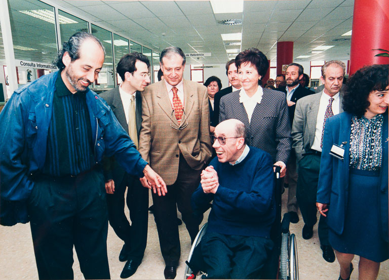 1995 Inauguració de la Biblioteca Miquel Martí i Pol a Sant Joan Despí